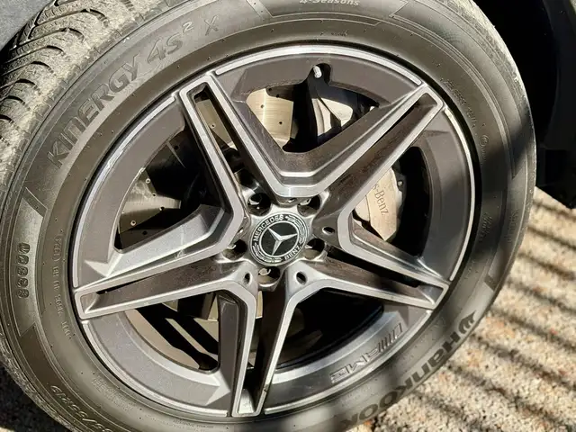 Mercedes-Benz GLC view 16