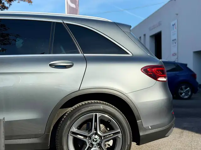 Mercedes-Benz GLC view 18