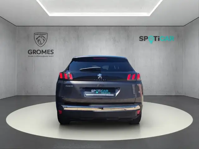 Peugeot 3008 view 4