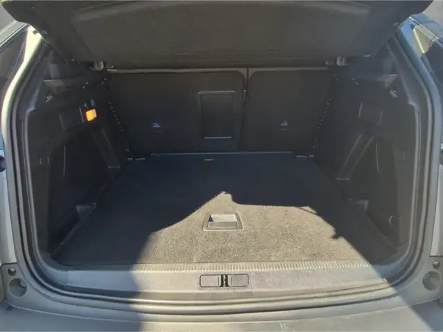 Peugeot 3008 view 7