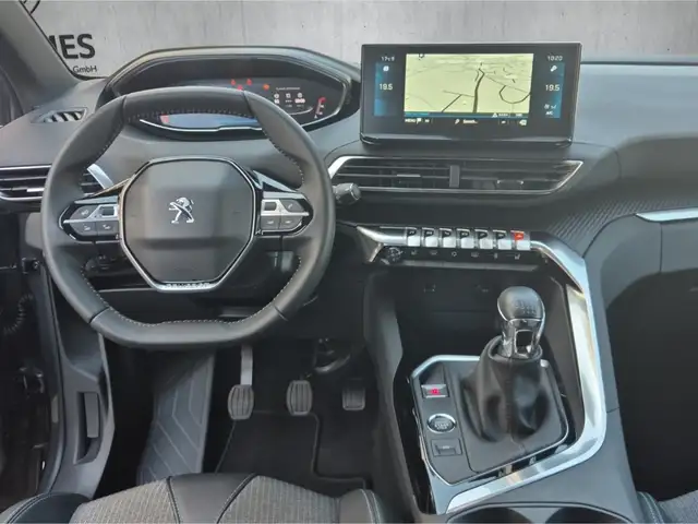 Peugeot 3008 view 12