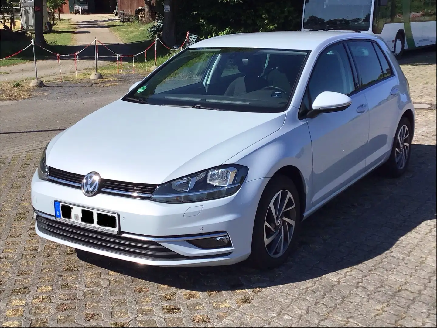 Volkswagen Golf Golf 7 1.6 TDI 4/5 türig, Sondermodell Sound Weiß - 1