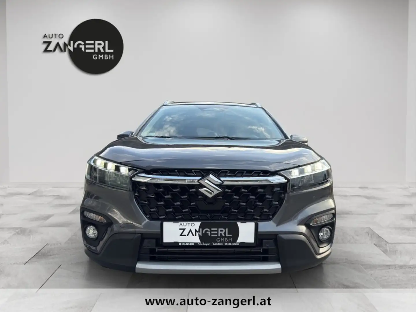Suzuki S-Cross ss 1.4 Allgrip Hybrid Shine MT Silber - 2