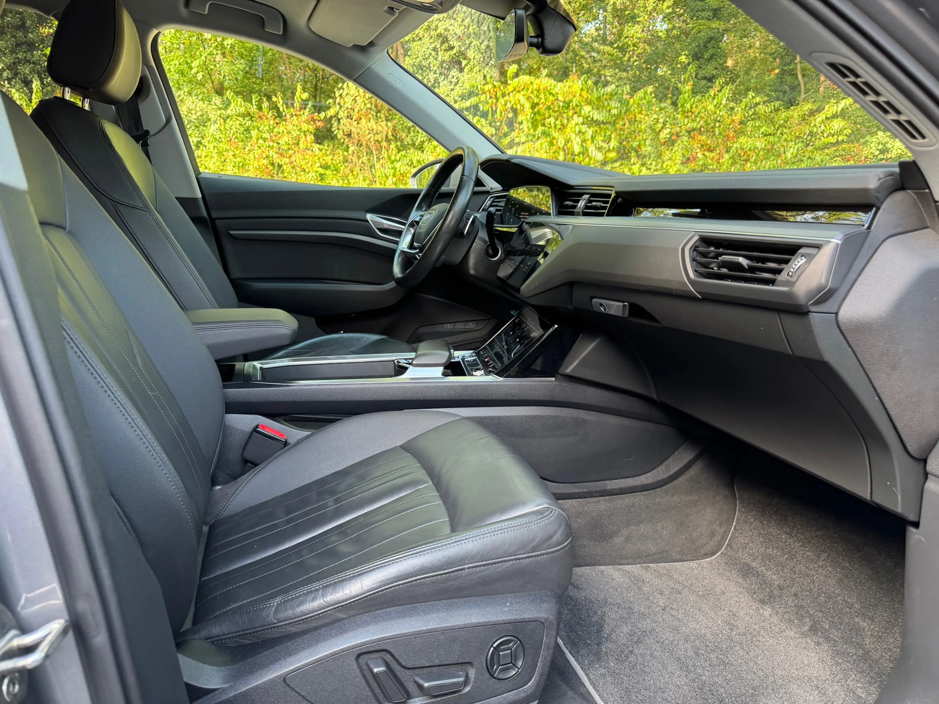 Audi e-tron E-tron 55 quattro advanced 95 kWh DealerOH Nieuwst — photo 13