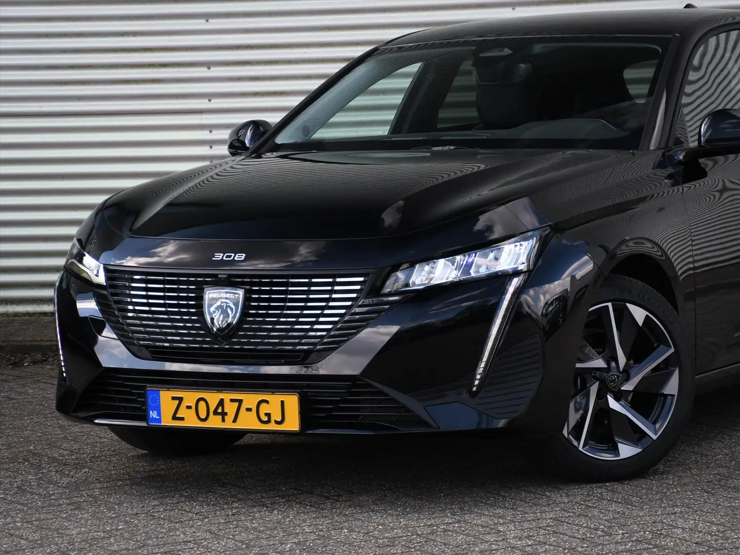 Peugeot 308 Allure 1.2 Puretech 130pk CAMERA VOOR + ACHTER | D Noir - 2