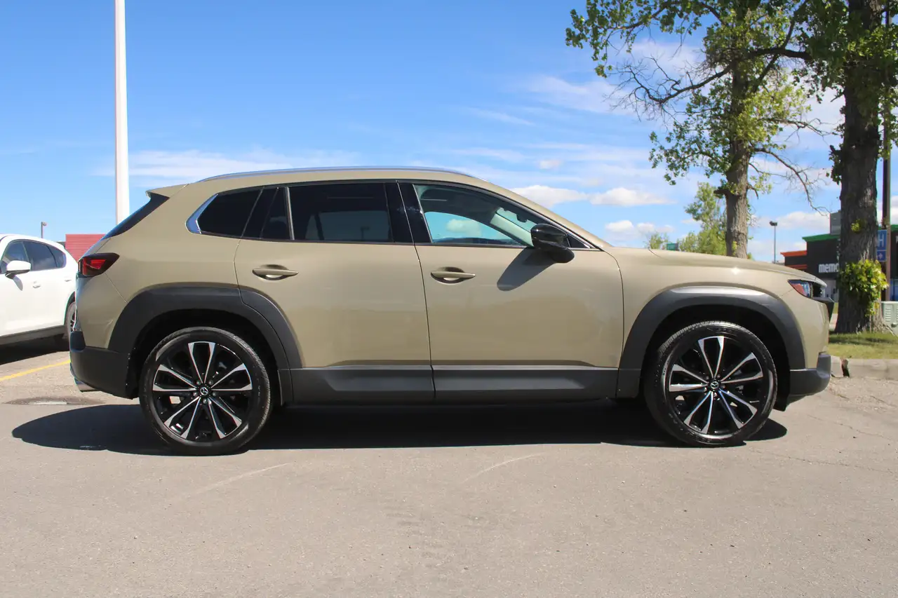 Mazda CX-50 снимка Mazda CX-50