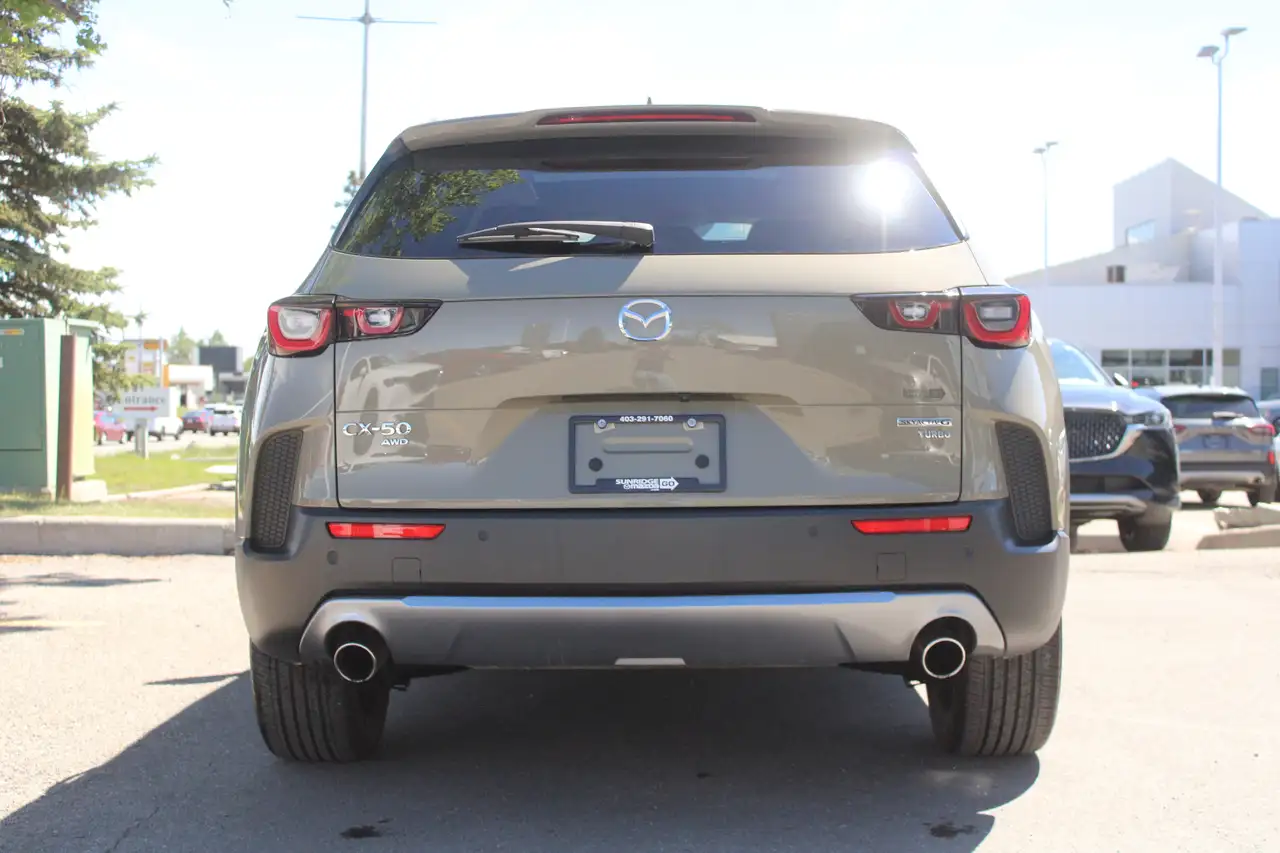 Mazda CX-50 снимка Mazda CX-50