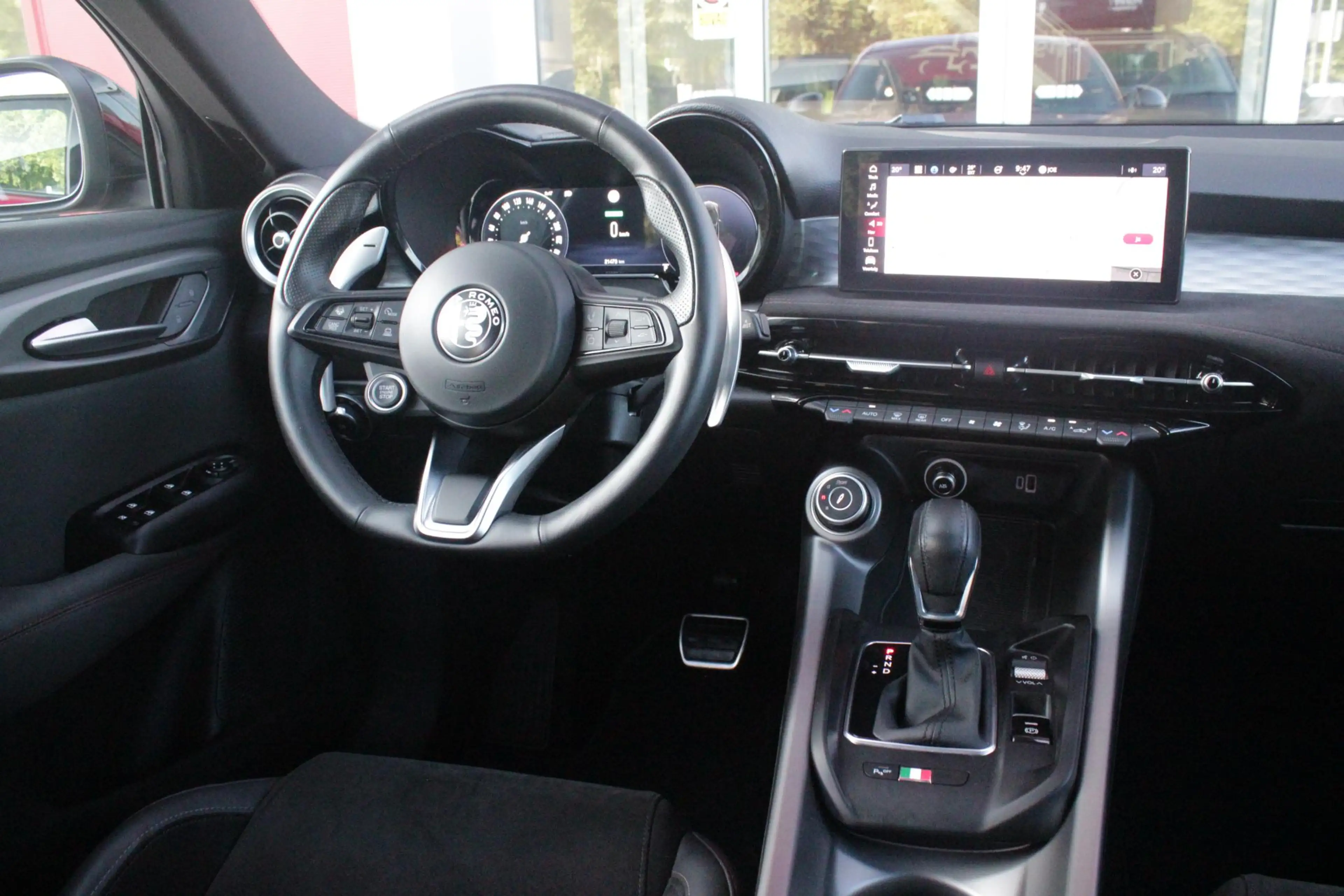 Alfa Romeo Tonale 1.5T 160PK Hybrid Veloce TECHNOLOGY PACK: PARKEERW — photo 21