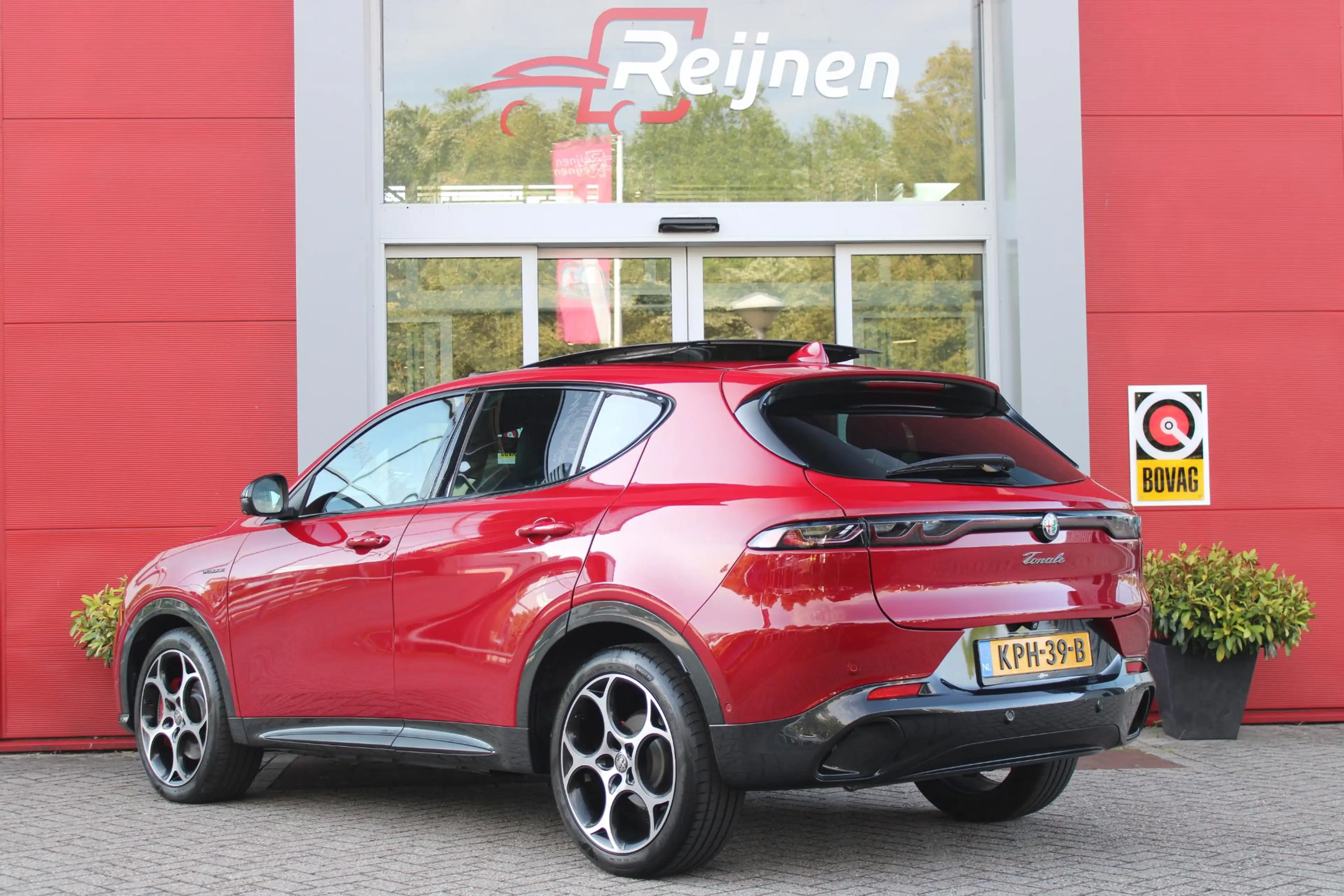 Alfa Romeo Tonale 1.5T 160PK Hybrid Veloce TECHNOLOGY PACK: PARKEERW — photo 13