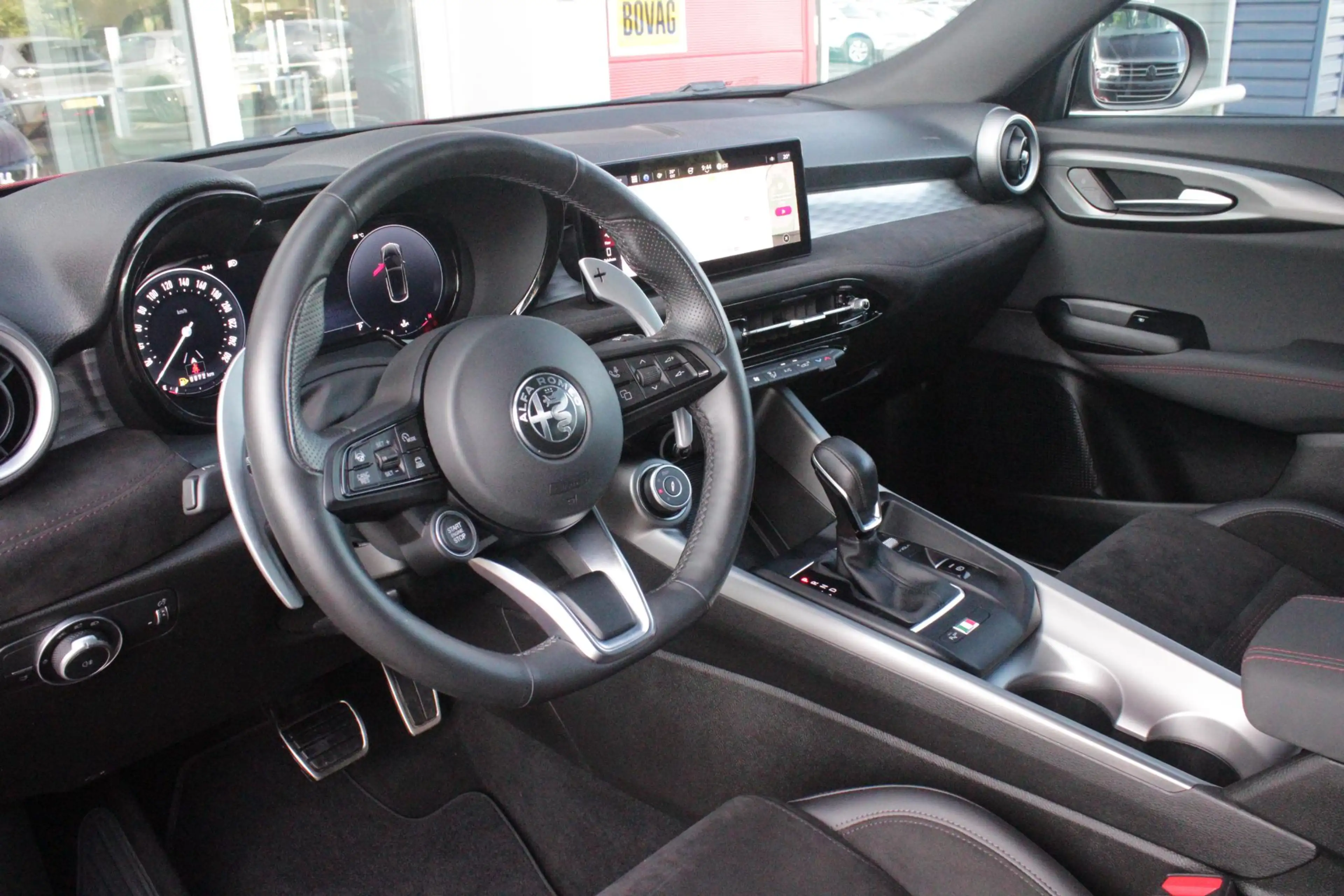 Alfa Romeo Tonale 1.5T 160PK Hybrid Veloce TECHNOLOGY PACK: PARKEERW — photo 5