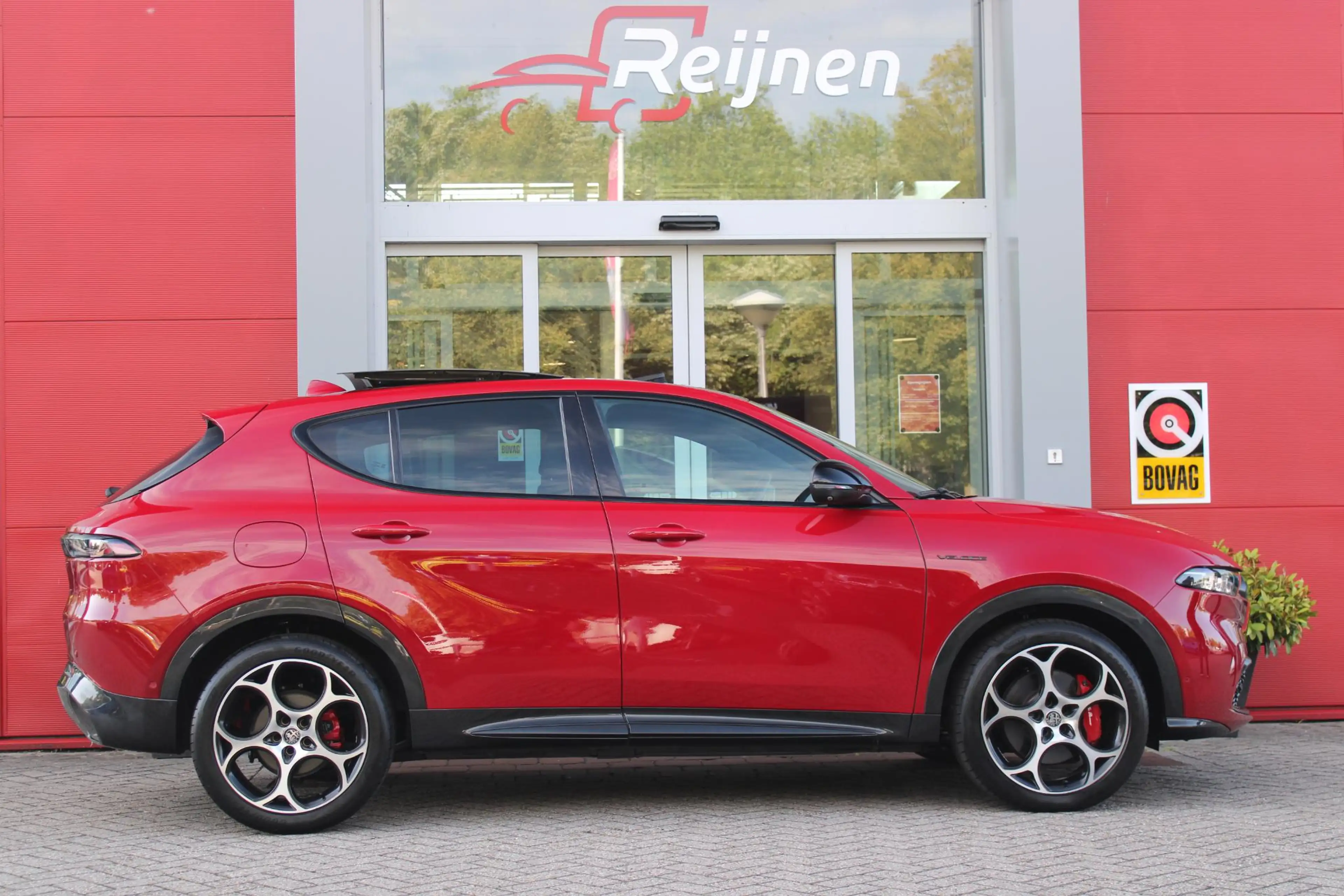Alfa Romeo Tonale 1.5T 160PK Hybrid Veloce TECHNOLOGY PACK: PARKEERW — photo 12