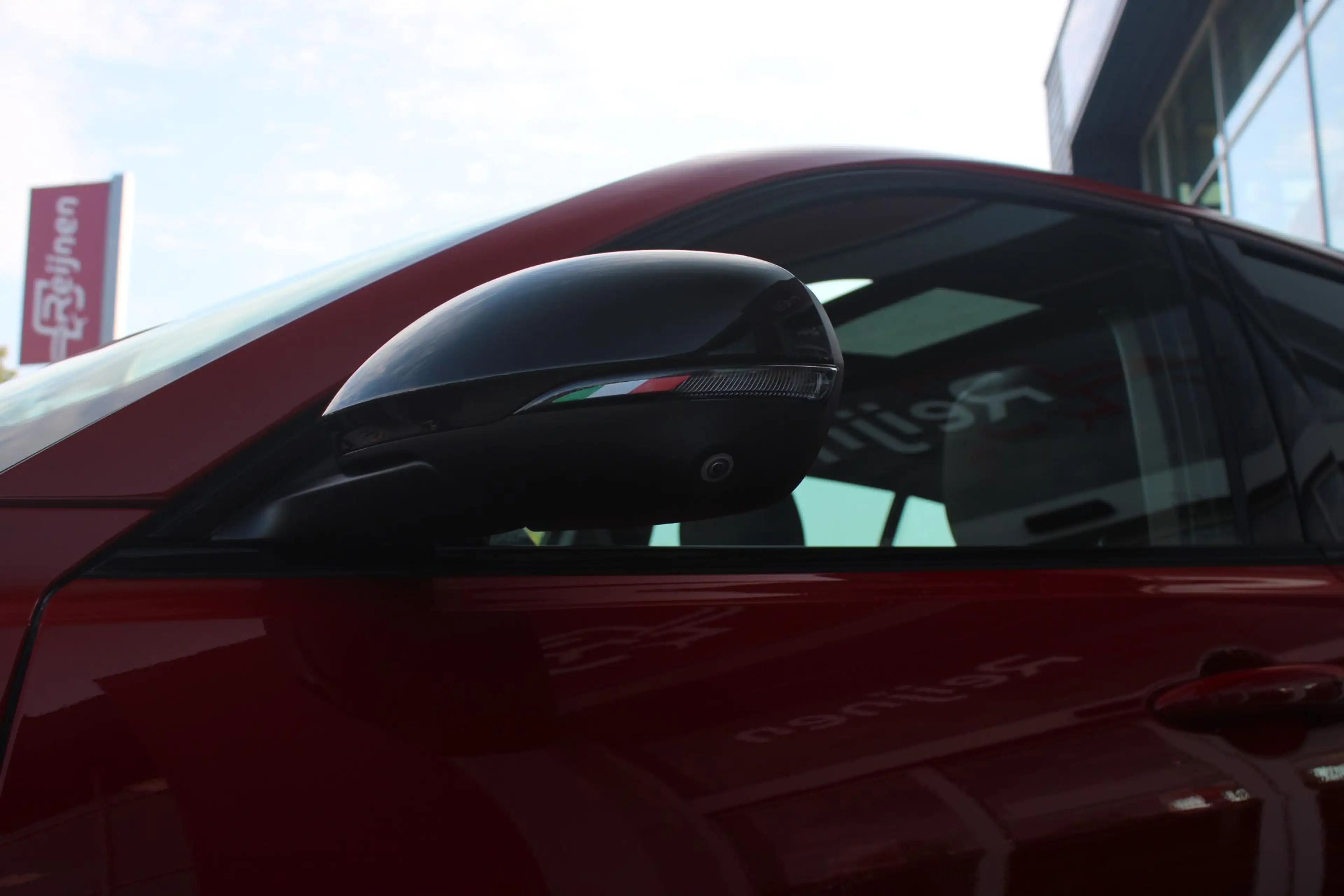 Alfa Romeo Tonale 1.5T 160PK Hybrid Veloce TECHNOLOGY PACK: PARKEERW — photo 48