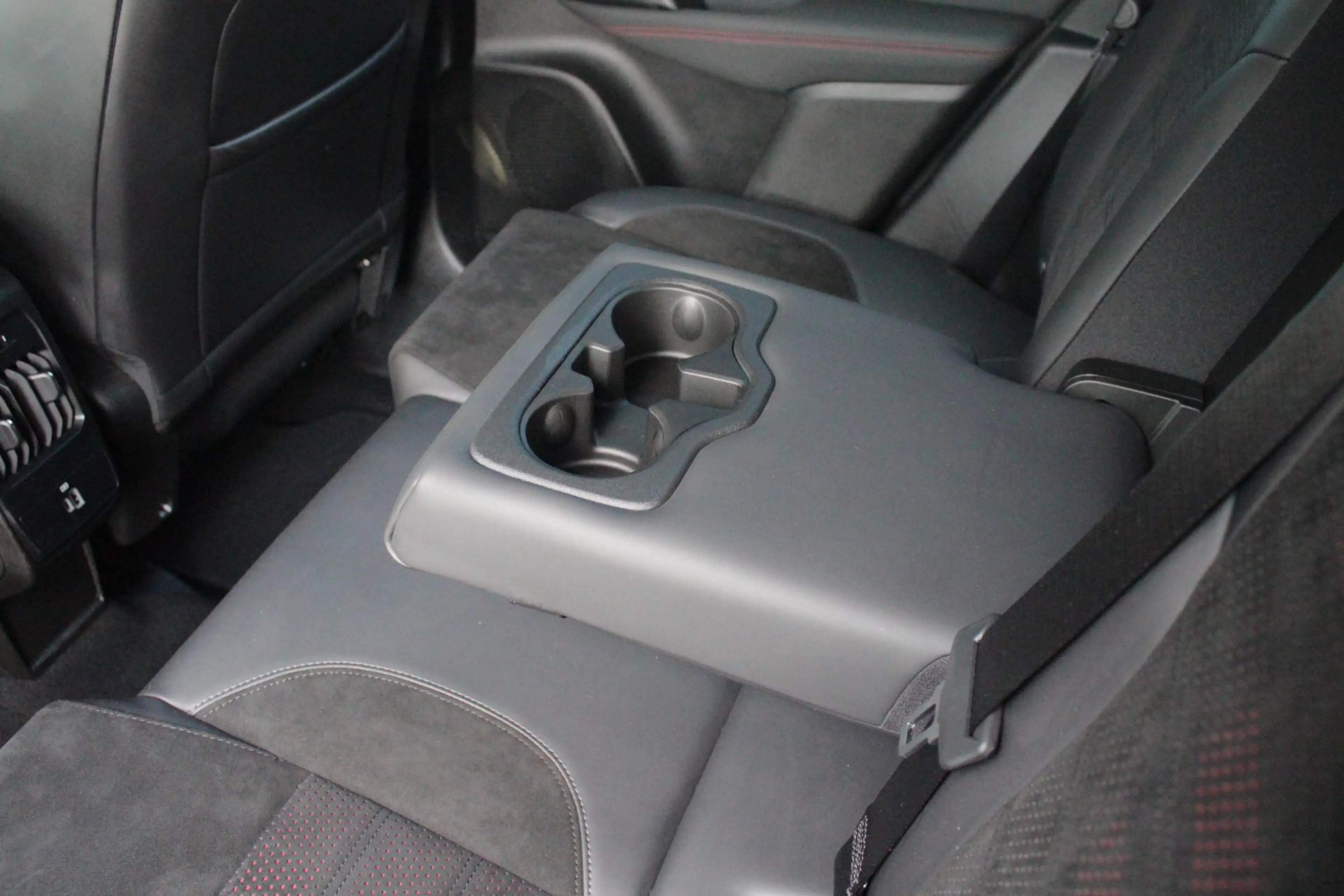 Alfa Romeo Tonale 1.5T 160PK Hybrid Veloce TECHNOLOGY PACK: PARKEERW — photo 40
