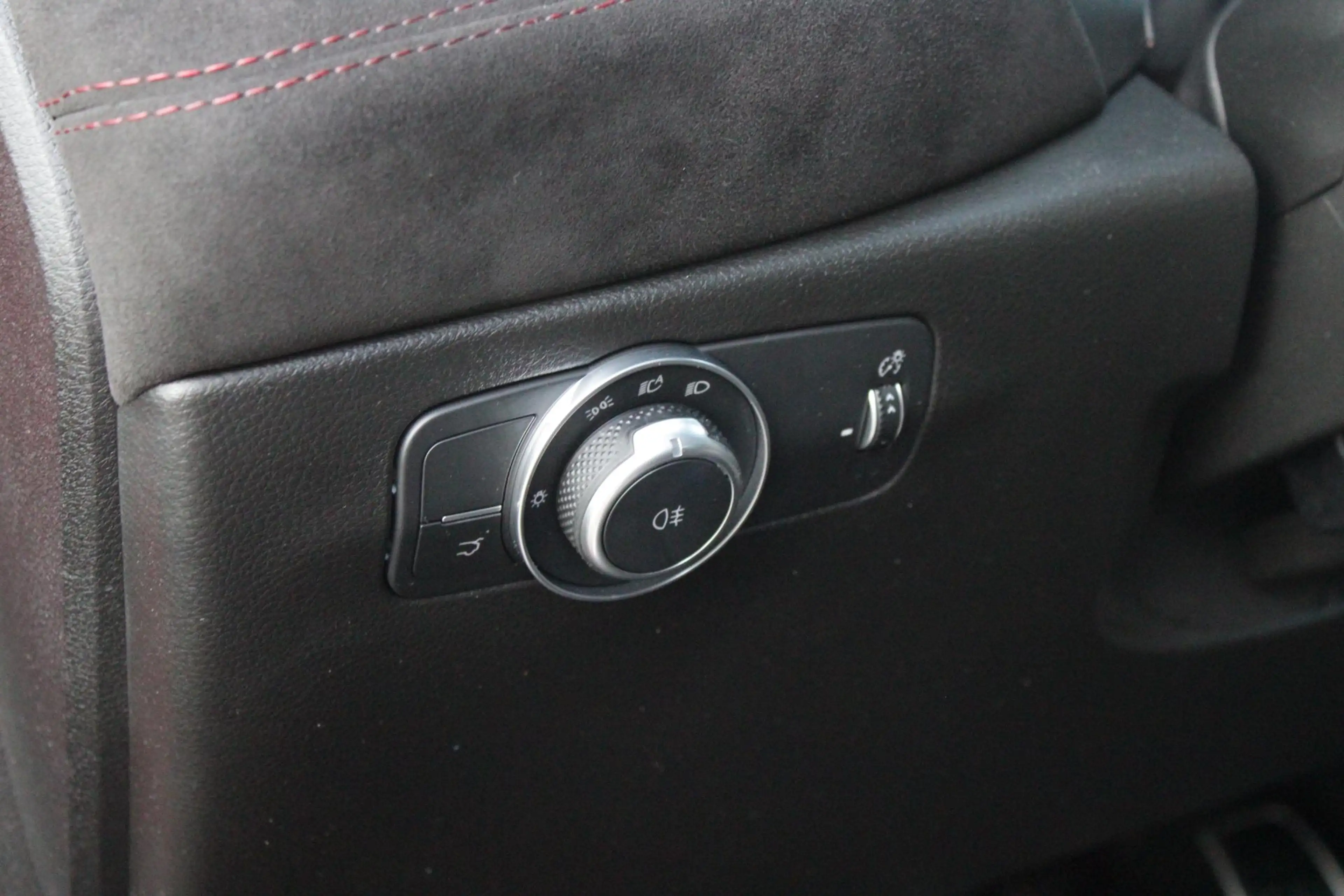 Alfa Romeo Tonale 1.5T 160PK Hybrid Veloce TECHNOLOGY PACK: PARKEERW — photo 47