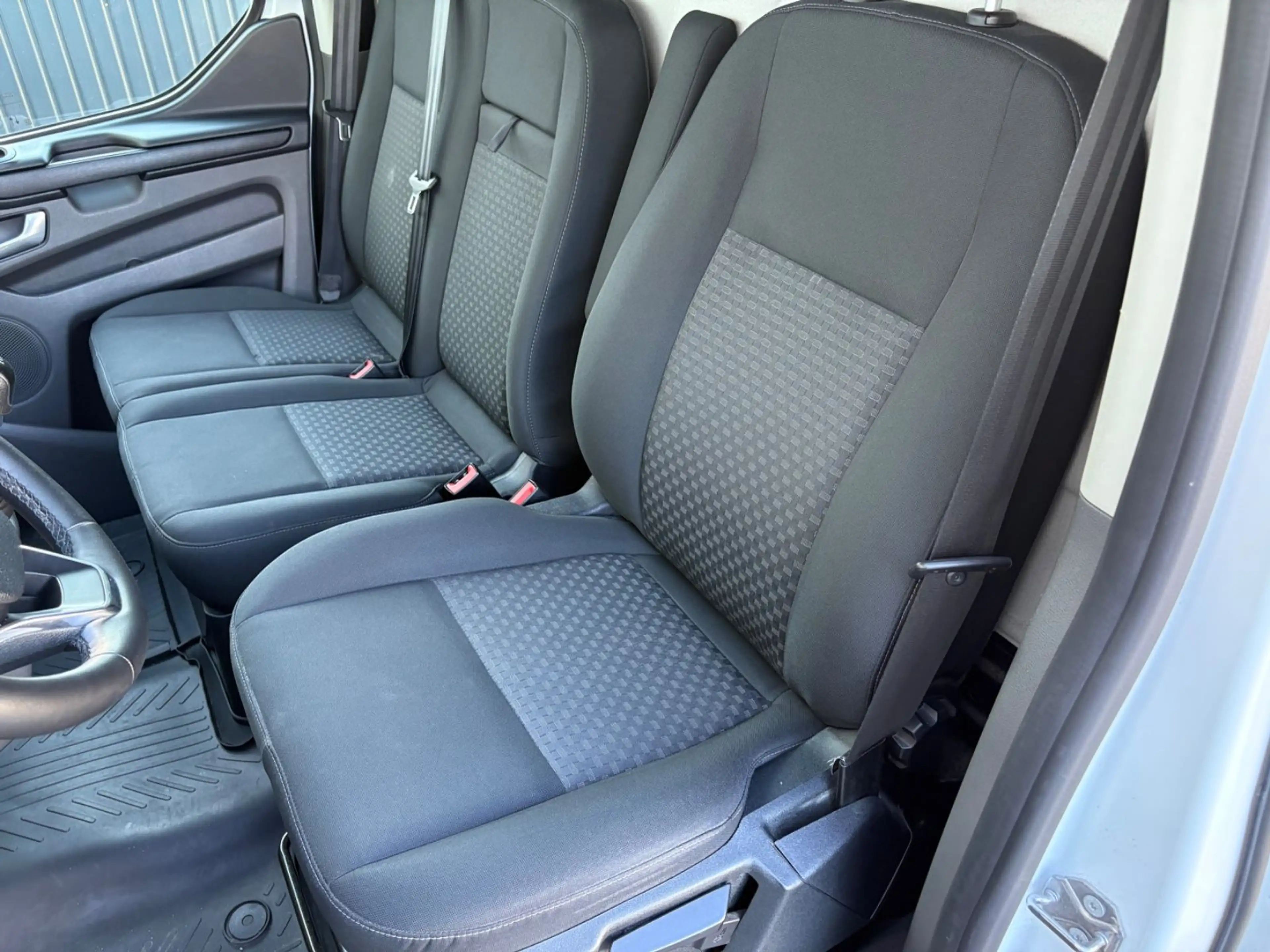 Ford Transit Custom 300 L1, Standheizung, AHK, PDC — photo 14