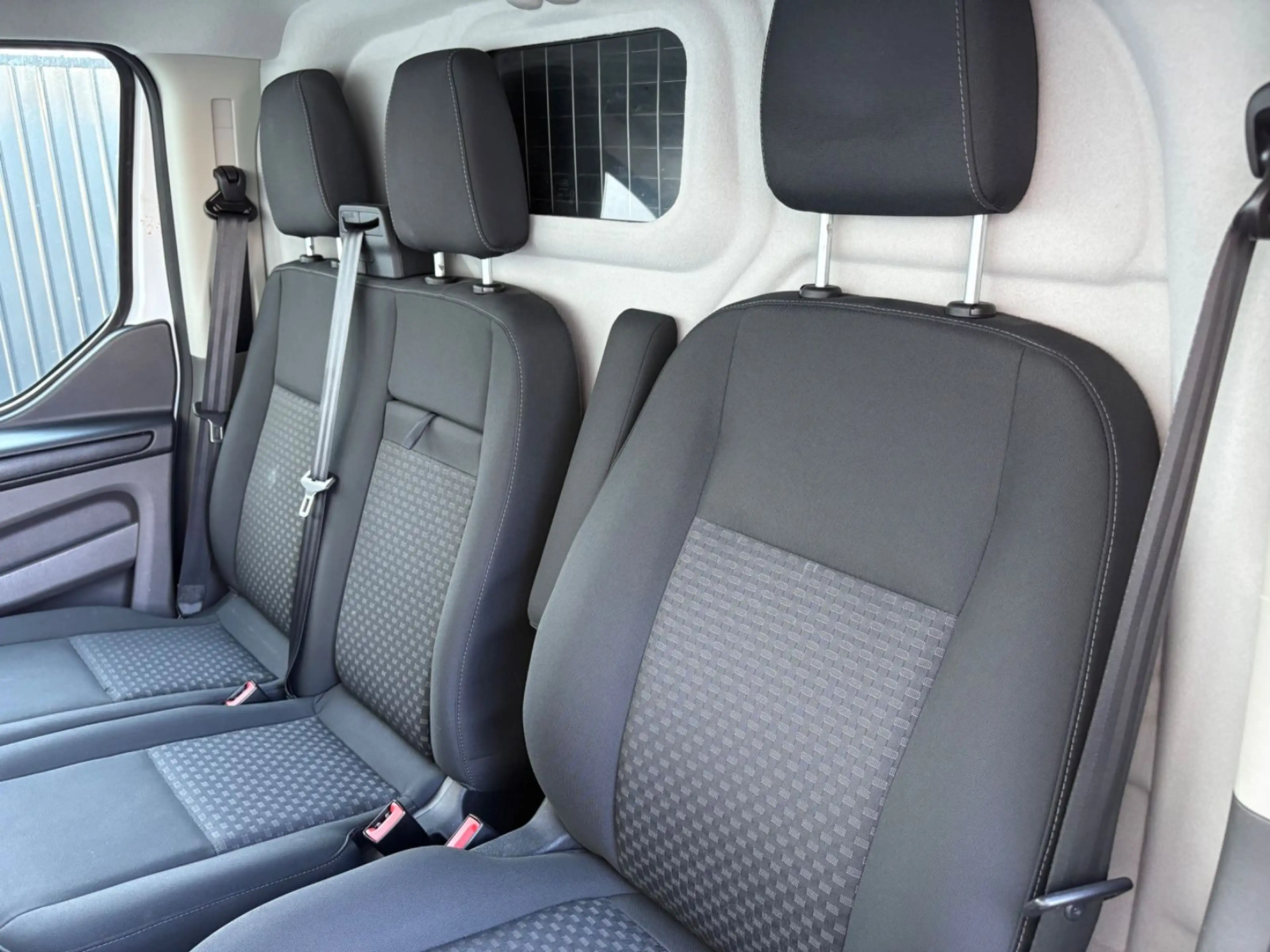 Ford Transit Custom 300 L1, Standheizung, AHK, PDC — photo 15
