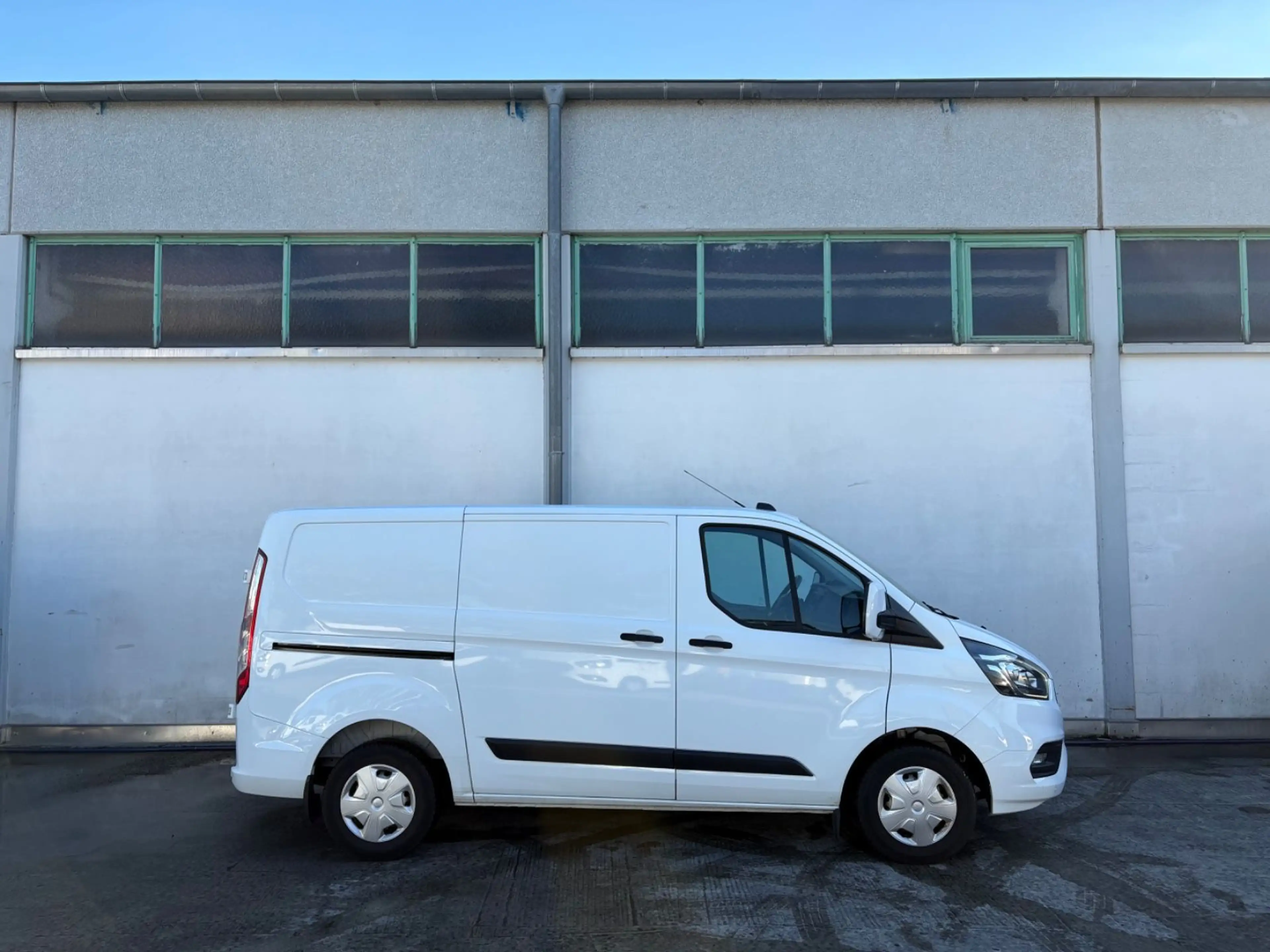 Ford Transit Custom 300 L1, Standheizung, AHK, PDC — photo 6