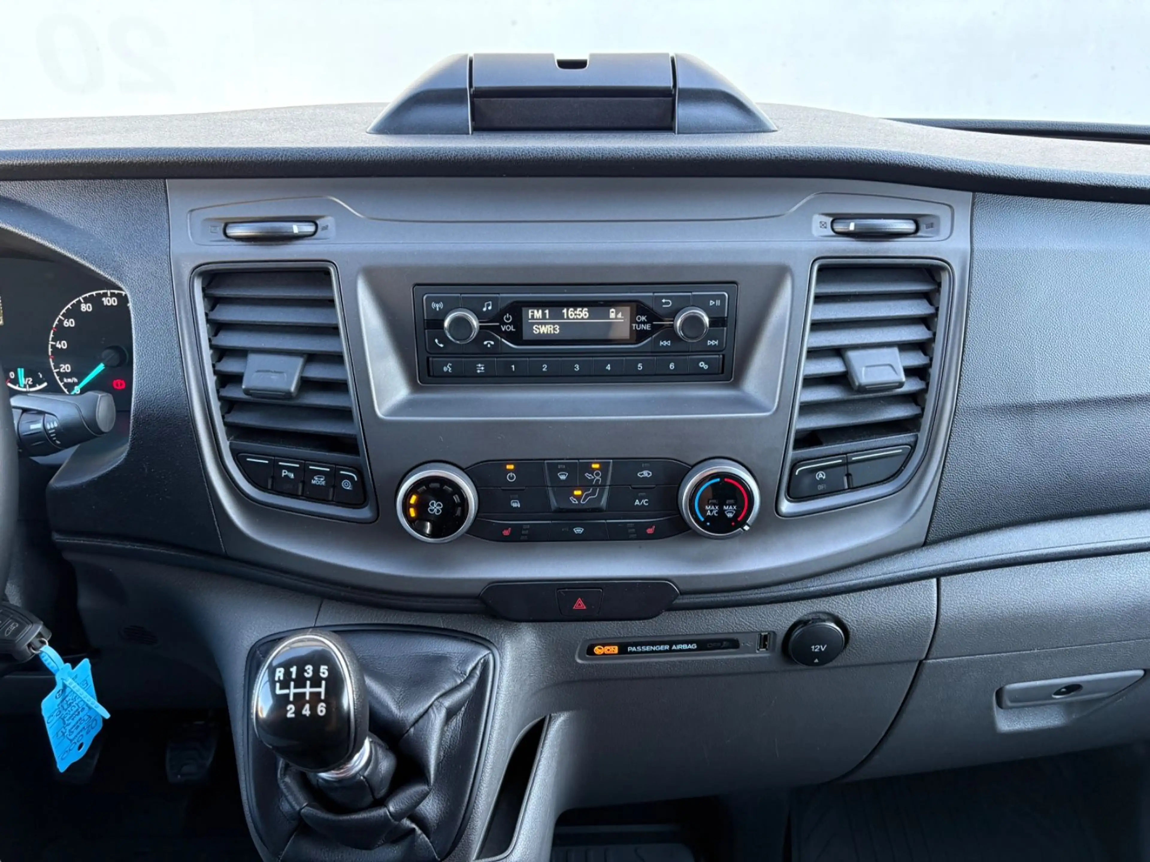 Ford Transit Custom 300 L1, Standheizung, AHK, PDC — photo 11