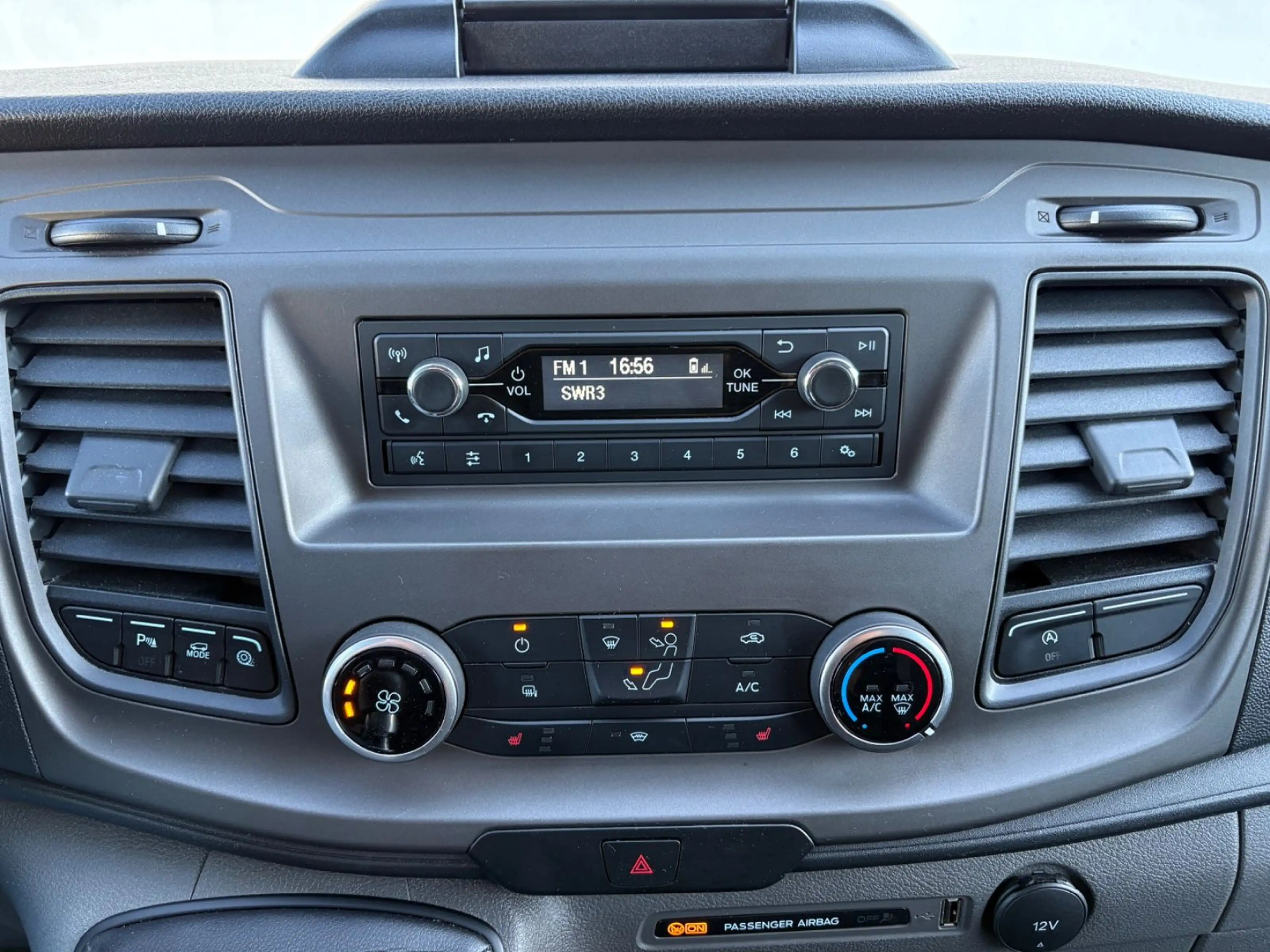Ford Transit Custom 300 L1, Standheizung, AHK, PDC — photo 12