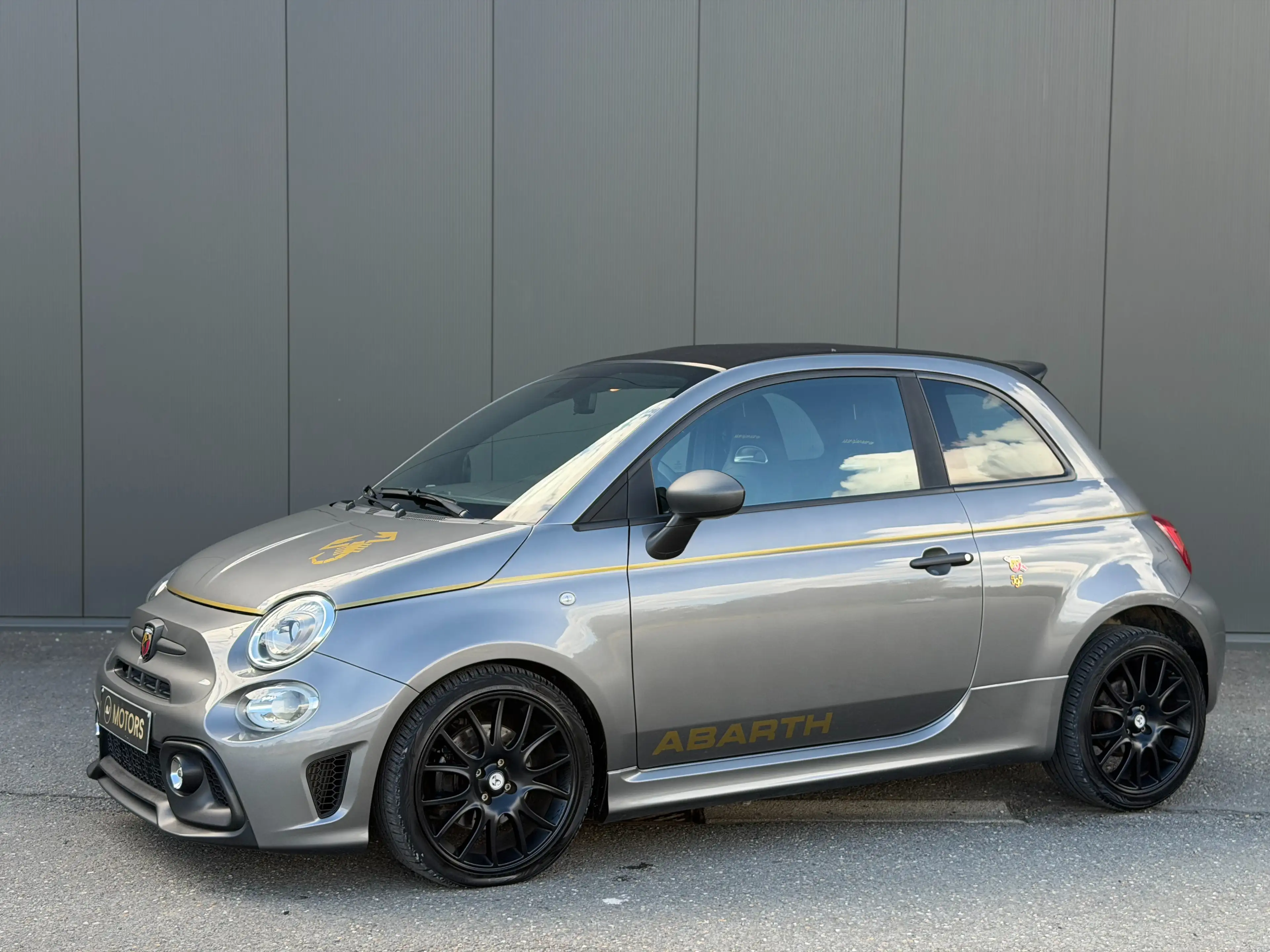 Abarth 595C 1.4T 165cv - Scorpioneoro Edition 1 of 2000 - Beats — photo 3