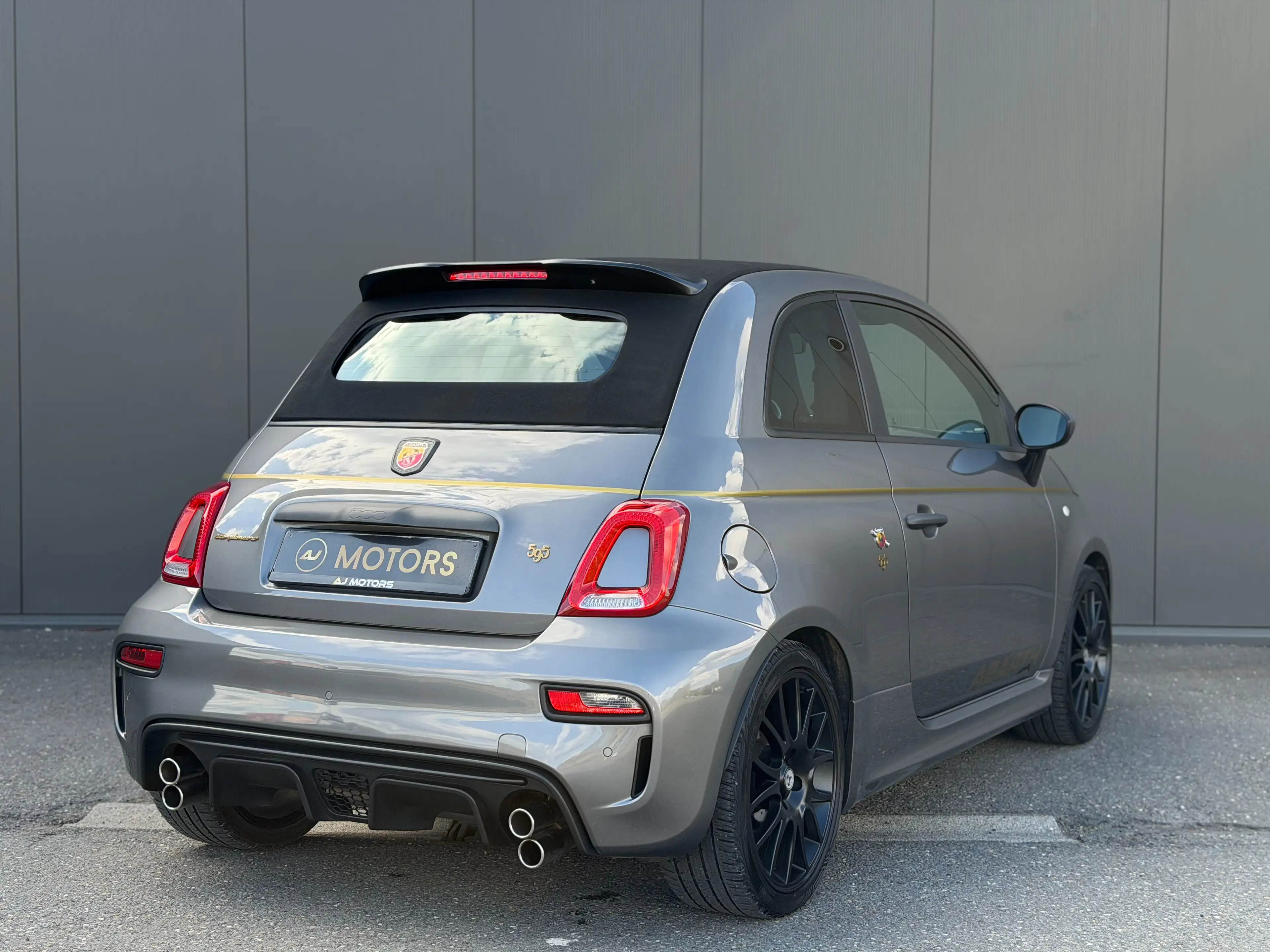 Abarth 595C 1.4T 165cv - Scorpioneoro Edition 1 of 2000 - Beats — photo 2