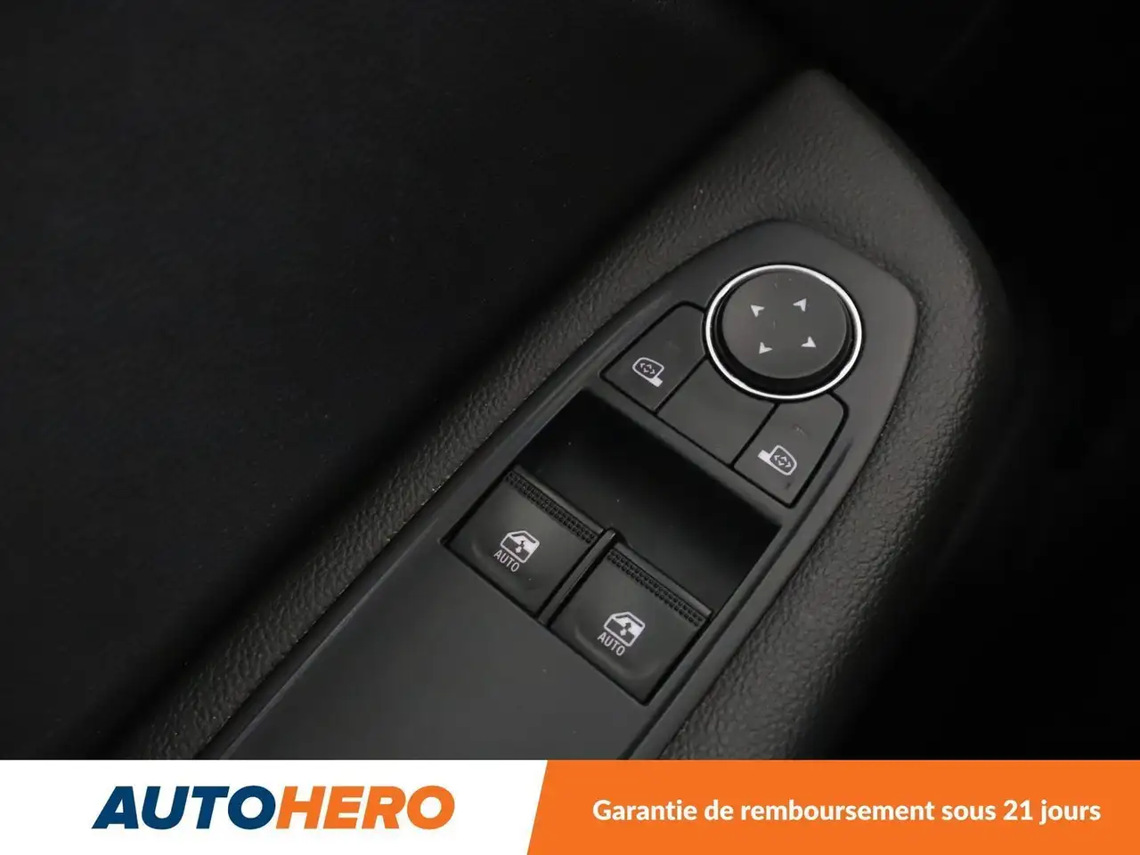 Renault Clio Citadine 5 portes — photo 27