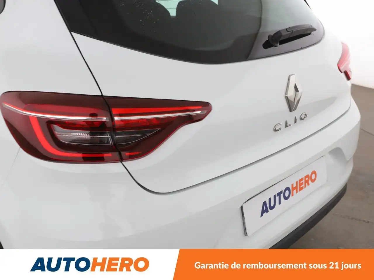 Renault Clio Citadine 5 portes — photo 31