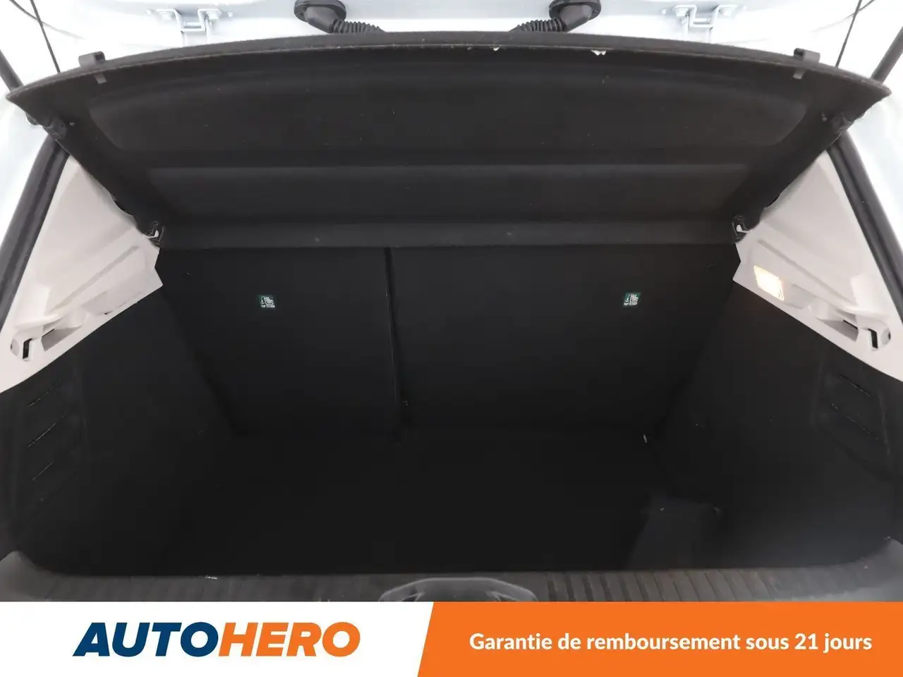 Renault Clio Citadine 5 portes — photo 17