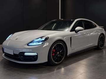 GTS Kreide | Approved | 8-fach | Hinterachslenkung | Pano | Soft Close | Lift | 21" Turbo Design | Matrix | BOSE | 360°