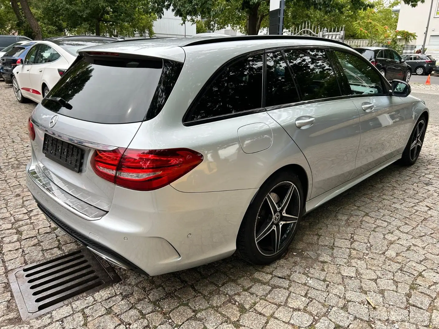 Mercedes-Benz C 220 C220d AMG 125KW Automatik Grijs - 2
