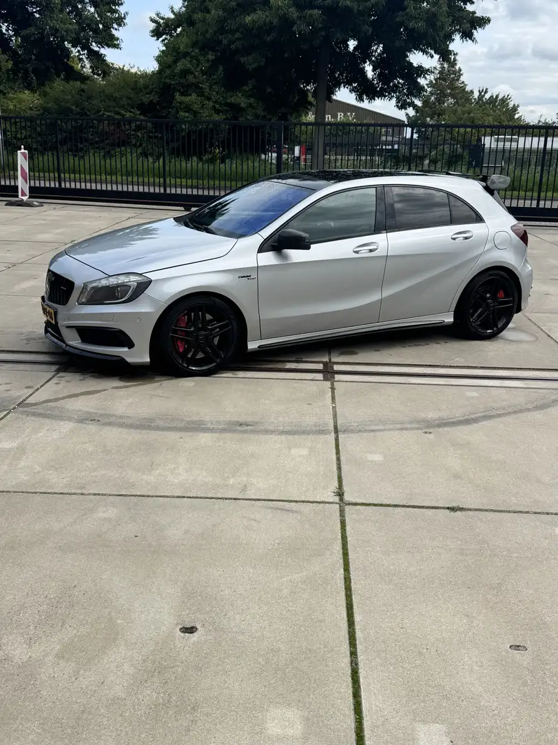 Mercedes-Benz A 45 AMG Gri - 2