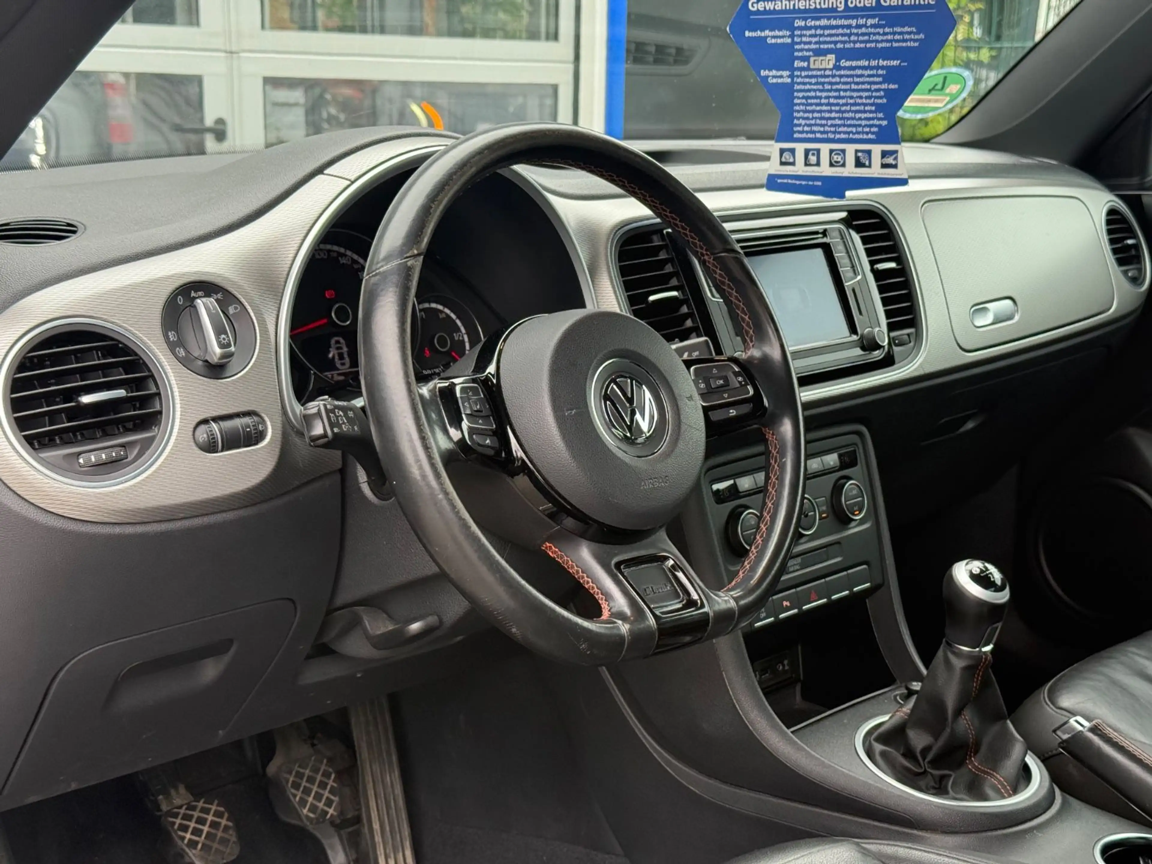 Volkswagen Beetle 2.0 TDI Club (NAVI-Leder-Tempomat) — photo 10