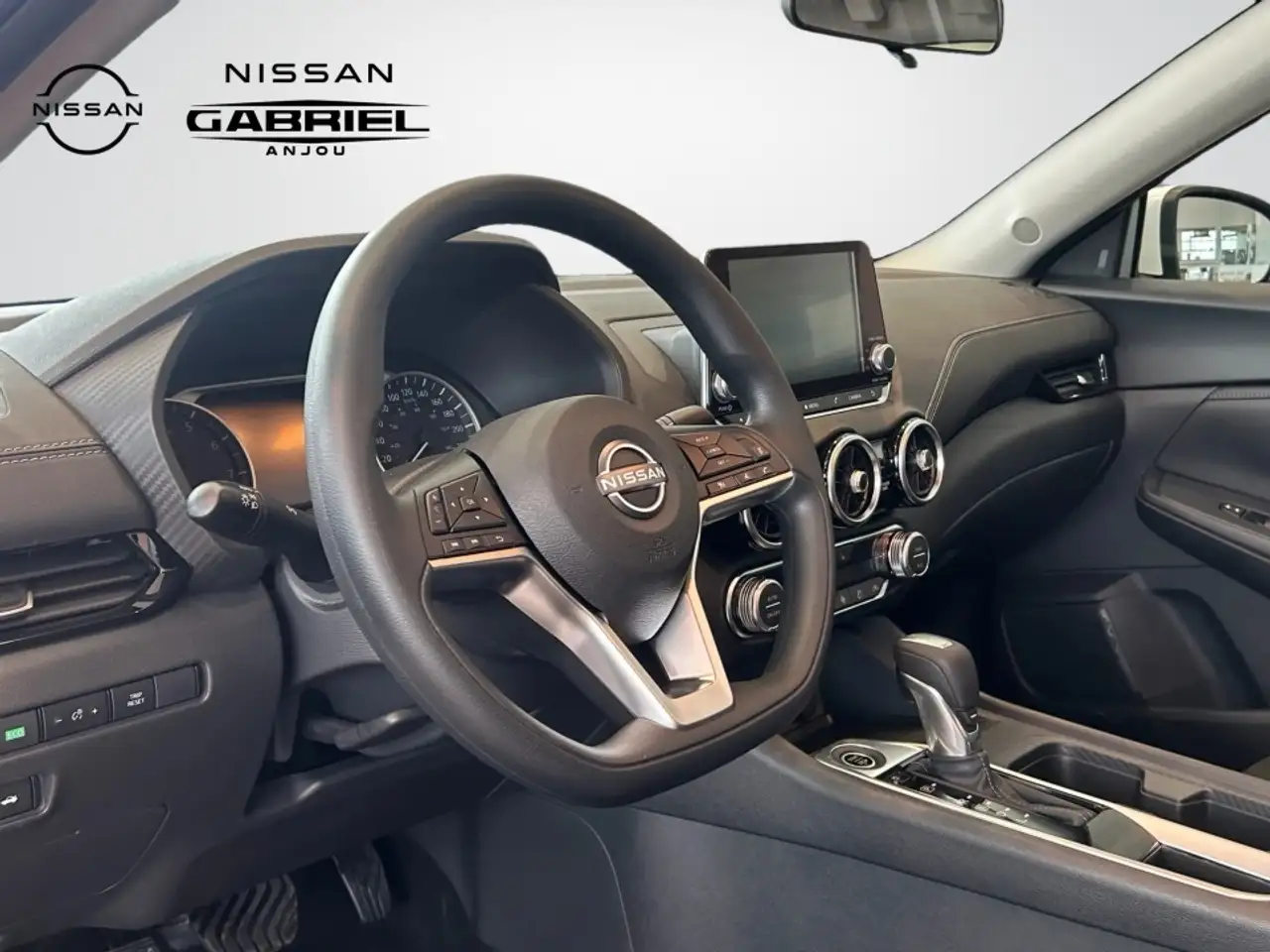 Nissan Sentra fotografie Nissan Sentra