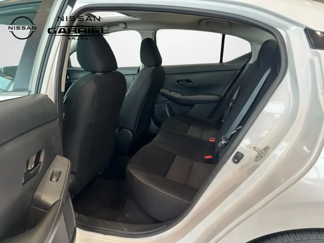 Nissan Sentra fotografie Nissan Sentra