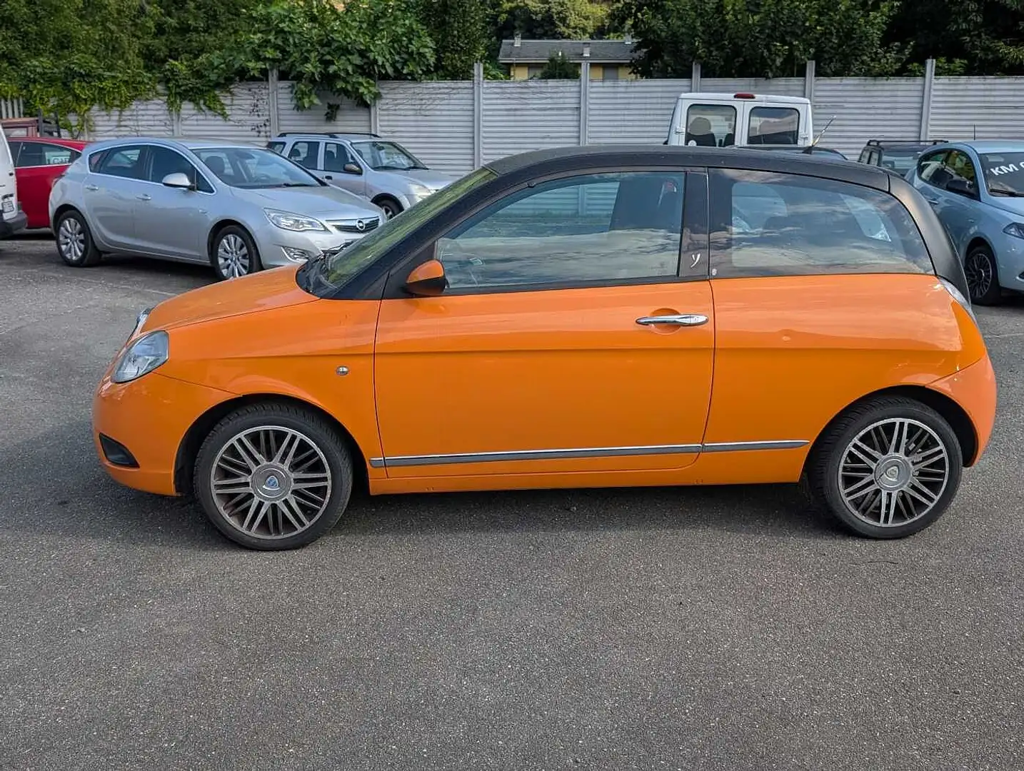Lancia Ypsilon 1.2 Momo Design Arancione - 2