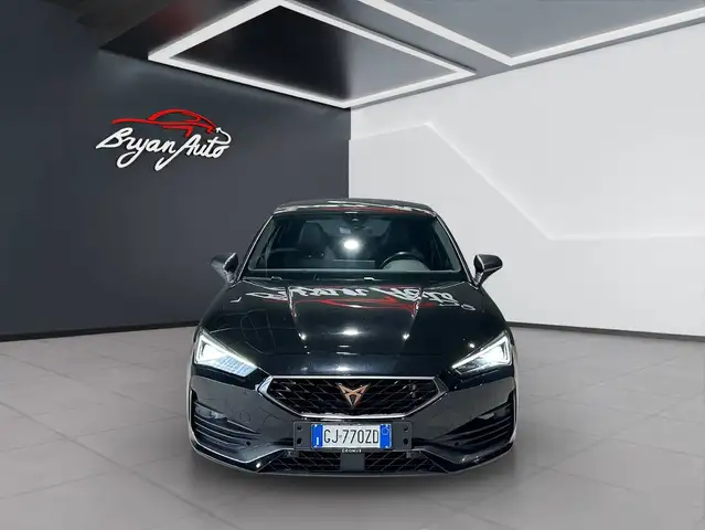 Cupra Leon view 3