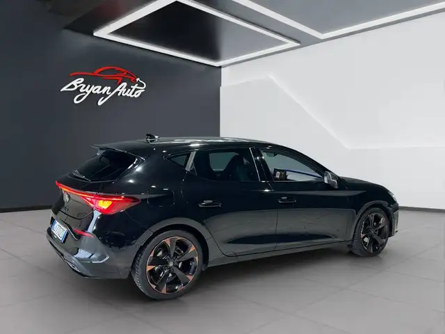 Cupra Leon view 5