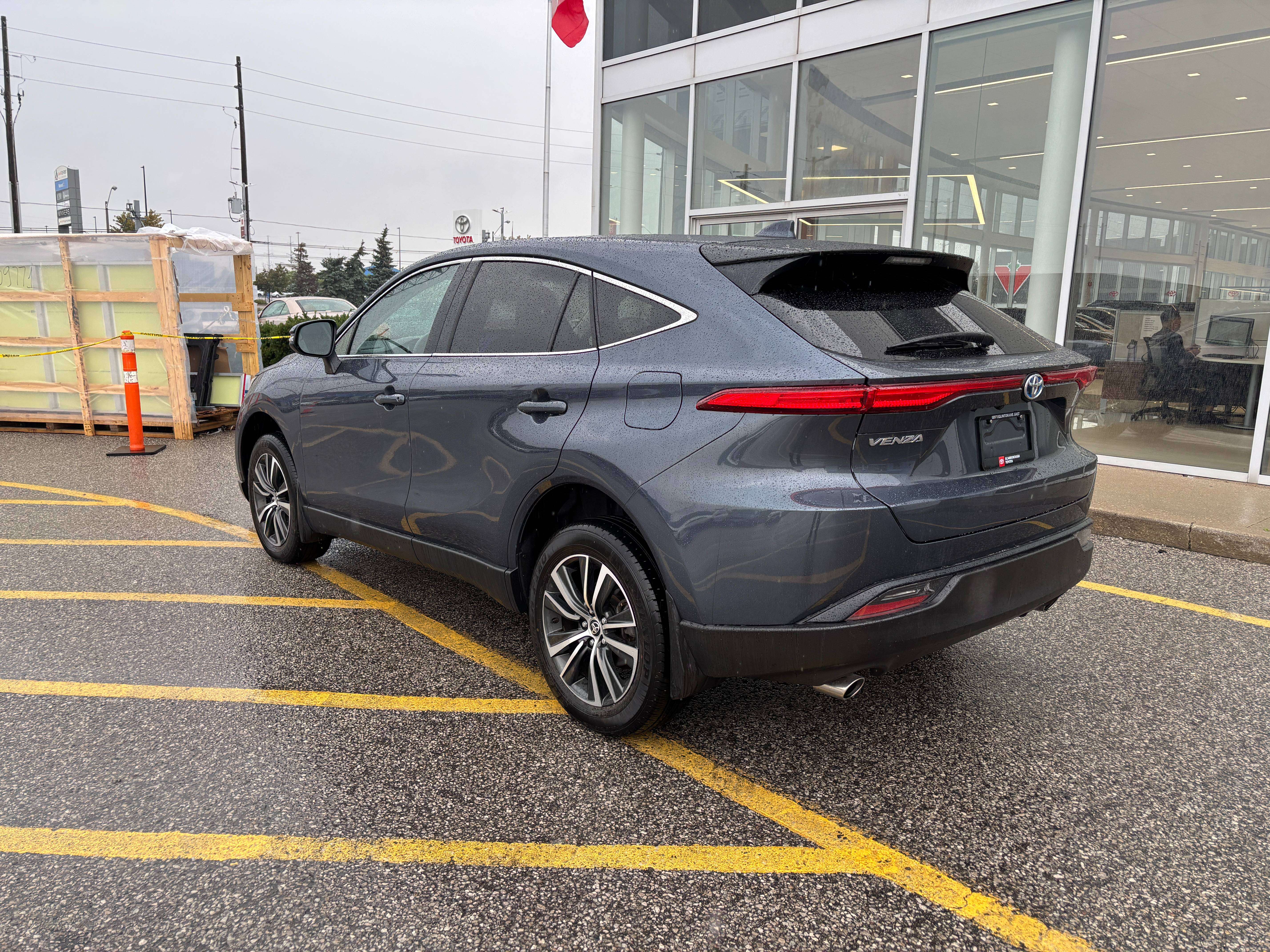 2024 Toyota Venza LE AWD | Cruise Control | Bluetooth | Heated Seats — снимка 1