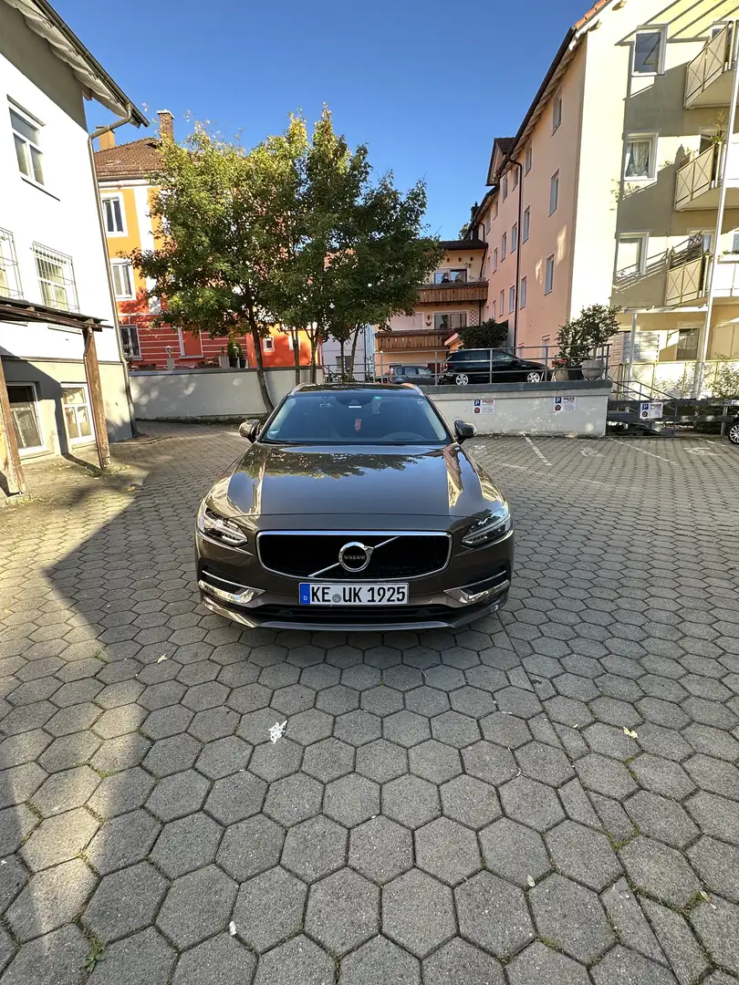 Volvo V90 D4 AWD Geartronic Momentum Tüv neu bis 10.2027 - 1