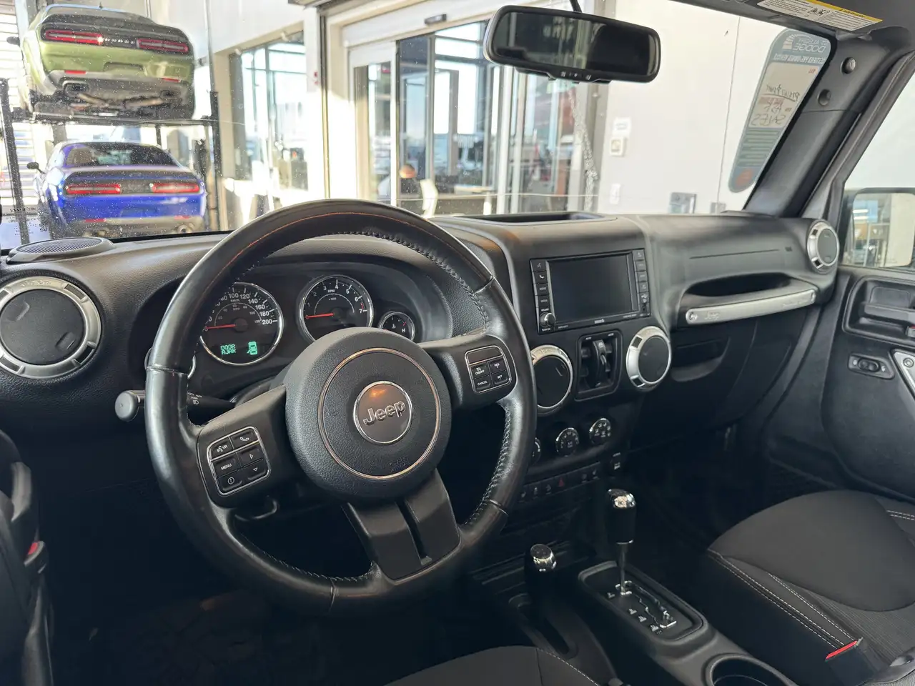 Jeep Wrangler снимка Jeep Wrangler