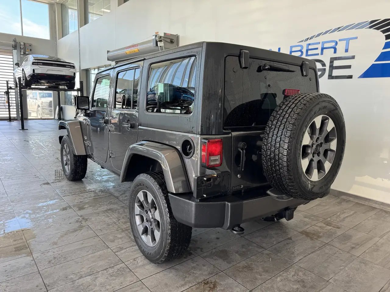 Jeep Wrangler снимка Jeep Wrangler