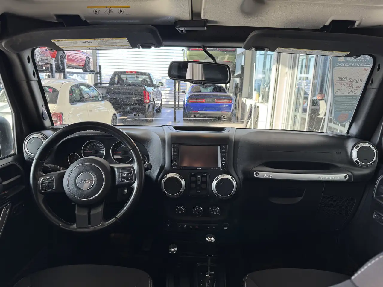 Jeep Wrangler снимка Jeep Wrangler