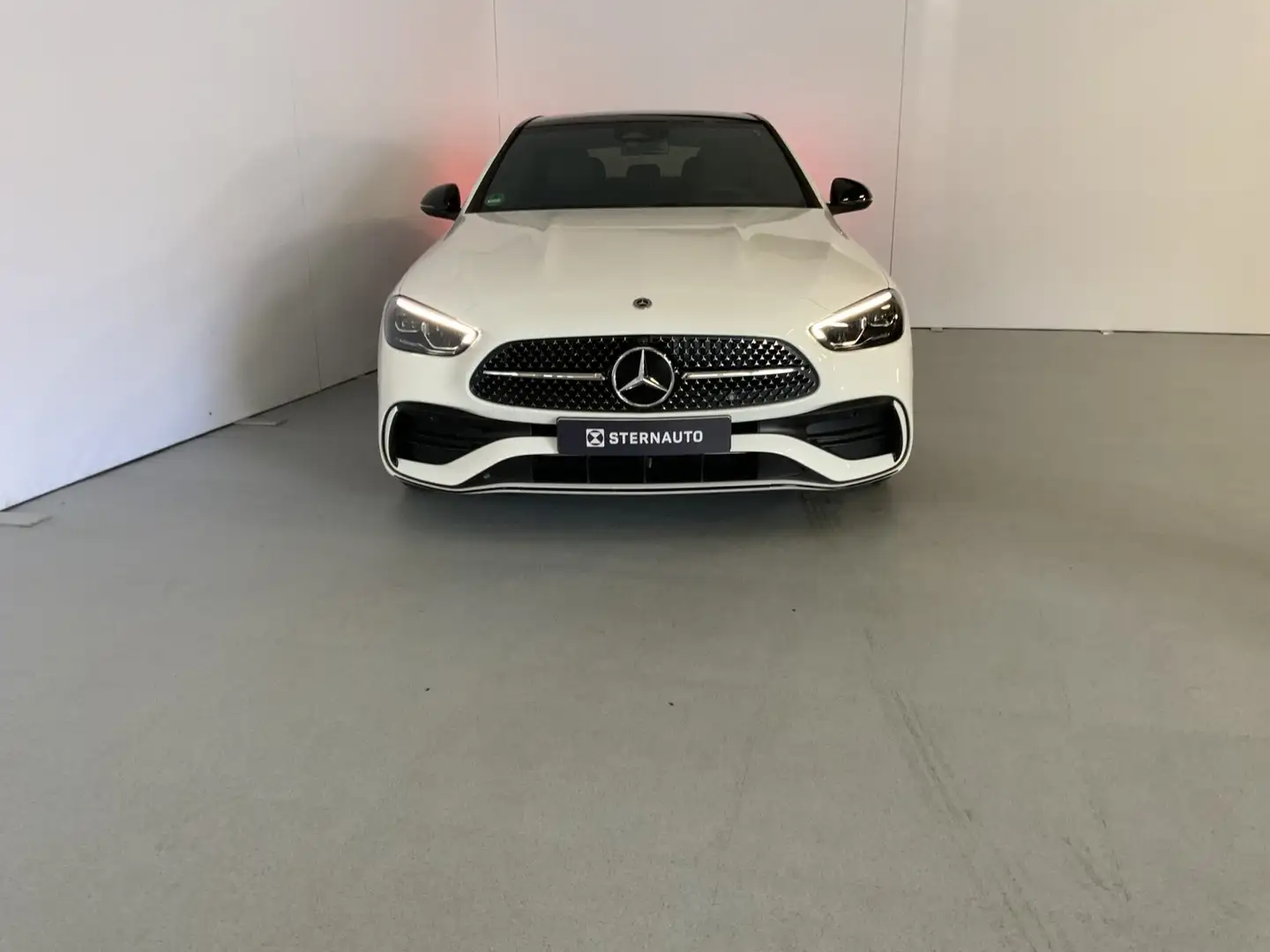 Mercedes-Benz C 180 C 180 AMG Pano Night WinterPak Totwinkel RüKam Weiß - 2