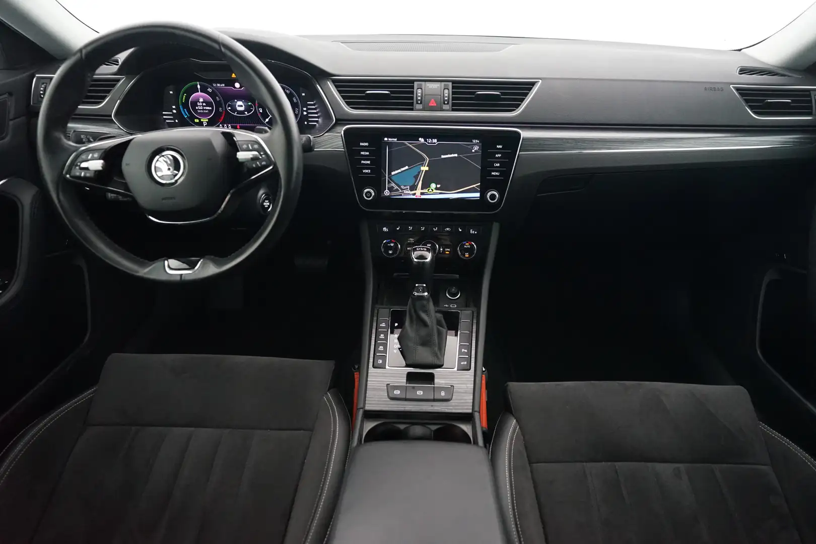 Skoda Superb Combi 1.4 TSI iV Business Edition Plus | Eerste ei Zwart - 2