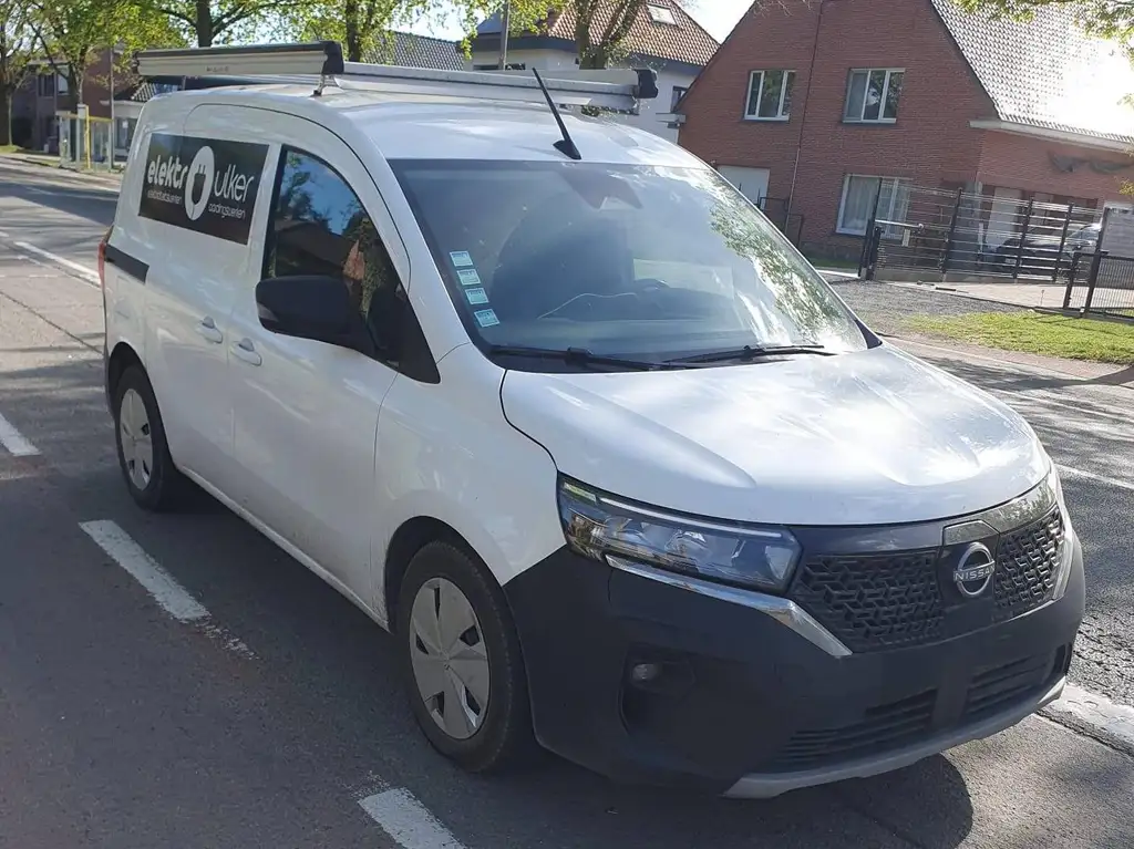 Nissan Townstar EV 2023 из Европы — купить под ключ