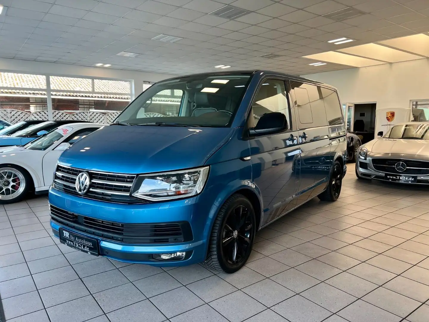 Volkswagen T6 Multivan 2.0 TDI DSG Edition 4Motion ACC, 18" Bleu - 2