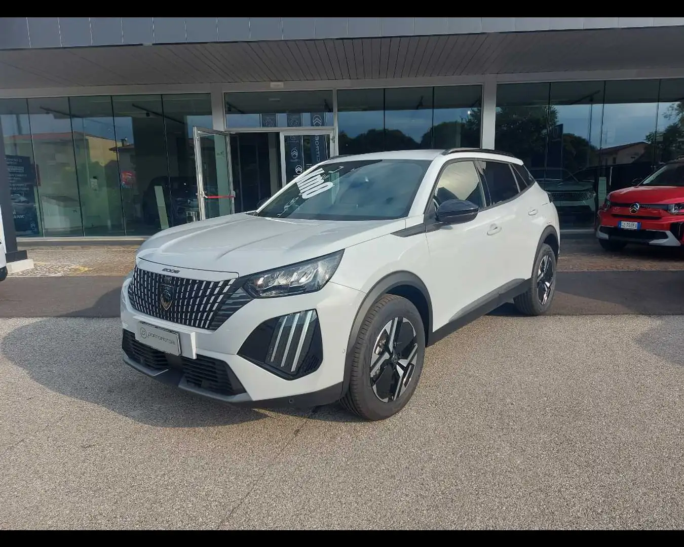 Peugeot 2008 Hybrid 136 e-DCS6 Allure Bianco - 1