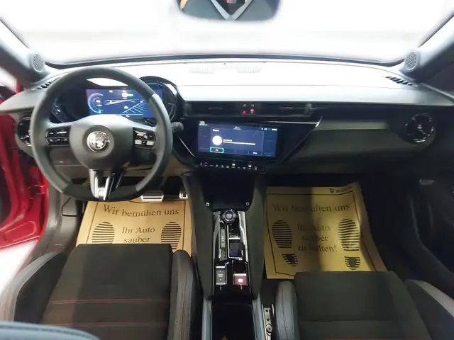 Alfa Romeo Junior VELOCE Elettrica 280 BEV Ansicht 4