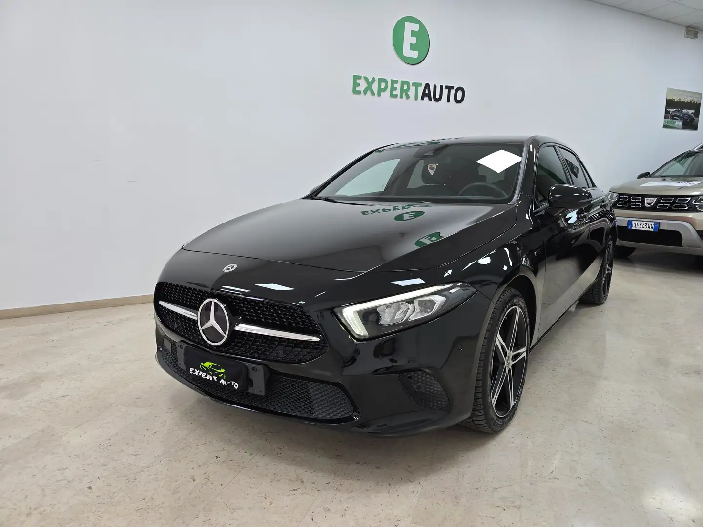 Mercedes-Benz A 250 A 250 e phev (eq-power) Premium Plus edition AMG Nero - 1