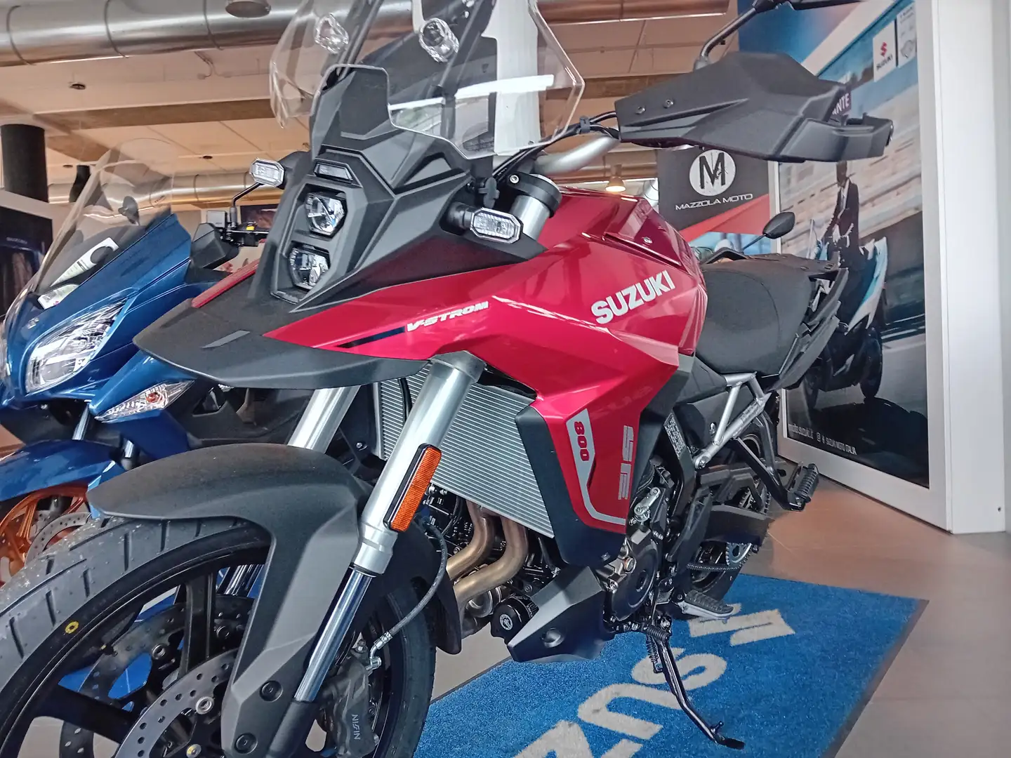 Suzuki V-Strom 800SE Rosso - 2